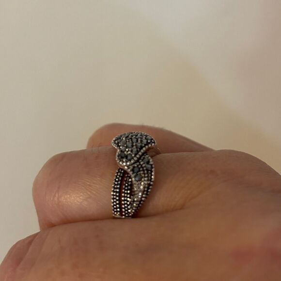 Floating Vintage heart ring in sterling silver sz 6 - Picture 7 of 9